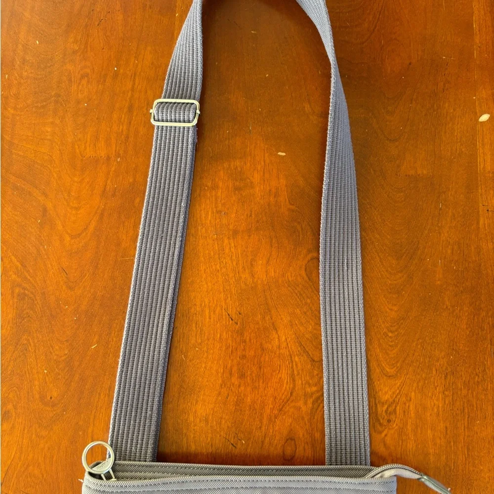 Lacoste Gray Messenger Bag Sleek Modern‎ Design